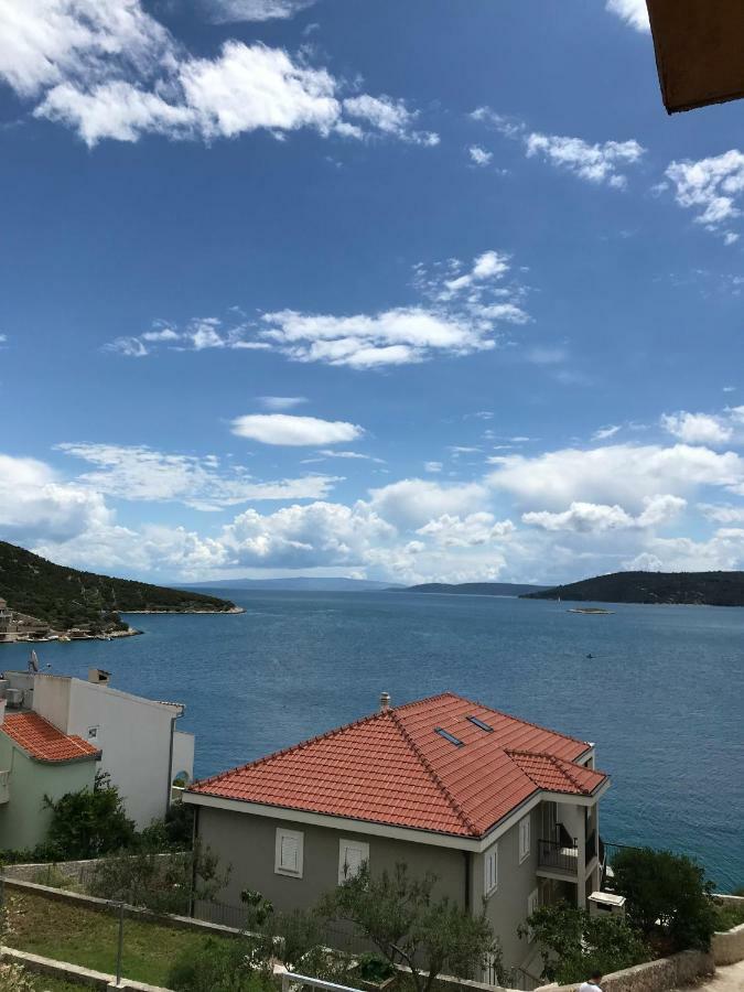 Apartman Emilija Vinišće 외부 사진